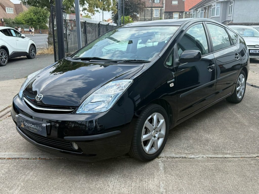 Toyota Prius T Spirit Hatchback Black #2