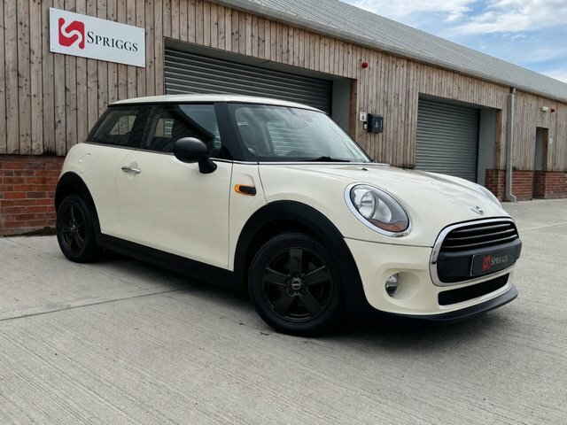 Mini Hatch 2016 1.2 One Hatchback Euro 6 S White