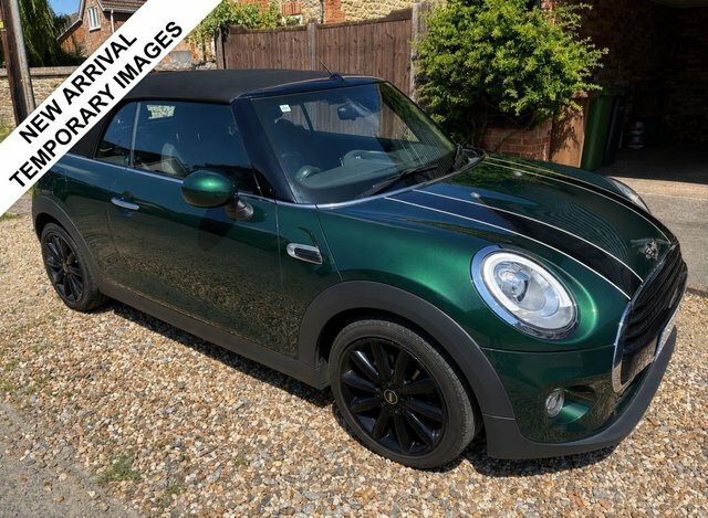 Mini Convertible 2017 1.5 Cooper Convertible Euro Green