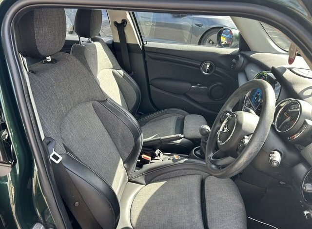 Mini Hatch 2018 1.5 Cooper Hatchback Euro 6 Green #6