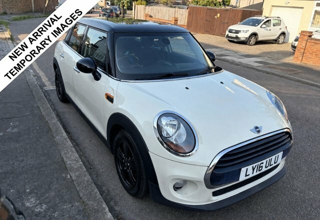 Mini Hatch 2016 1.5 Cooper Hatchback Euro 6 White