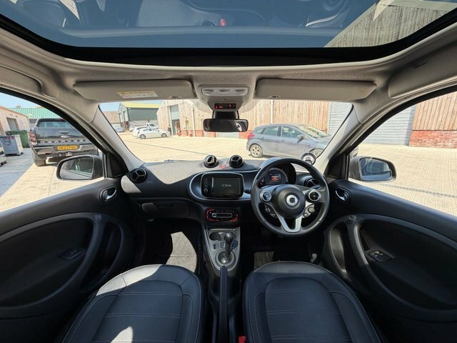 Smart Forfour 2019 1.0 Prime Premium Hatchback Twin Black #3