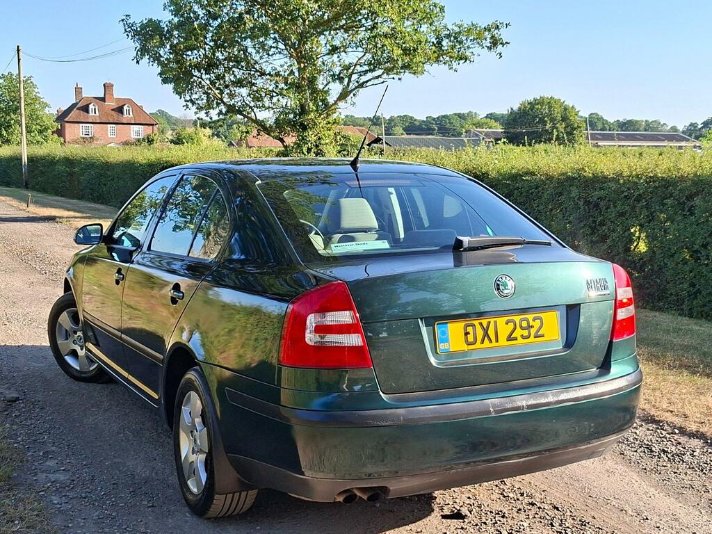 Skoda Octavia 2.0 Fsi Ambiente Tiptronic Euro 4 Green #3