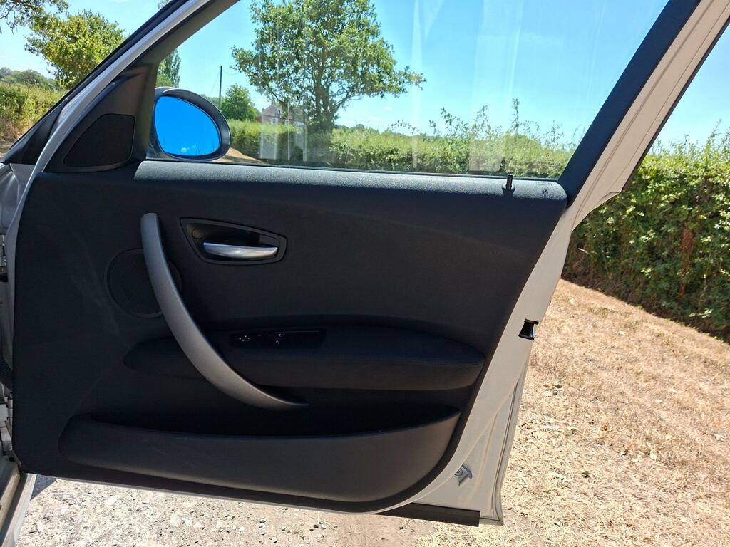 BMW 1 Series 118I Se Silver #8