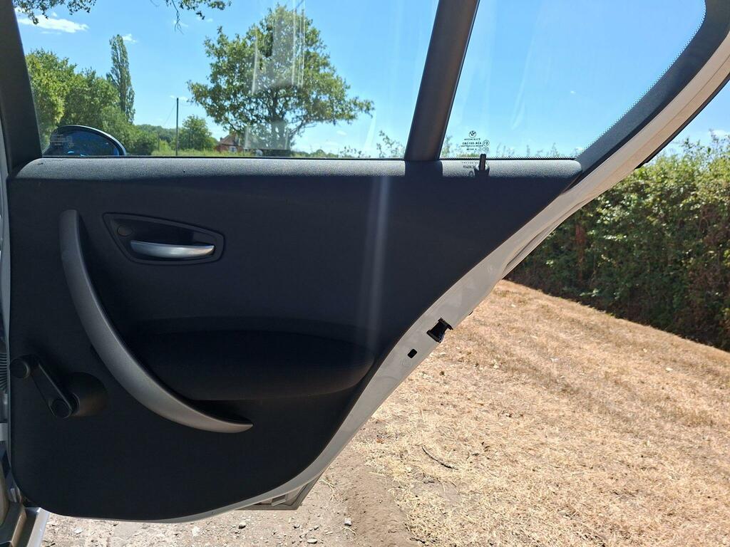 BMW 1 Series 118I Se Silver #10