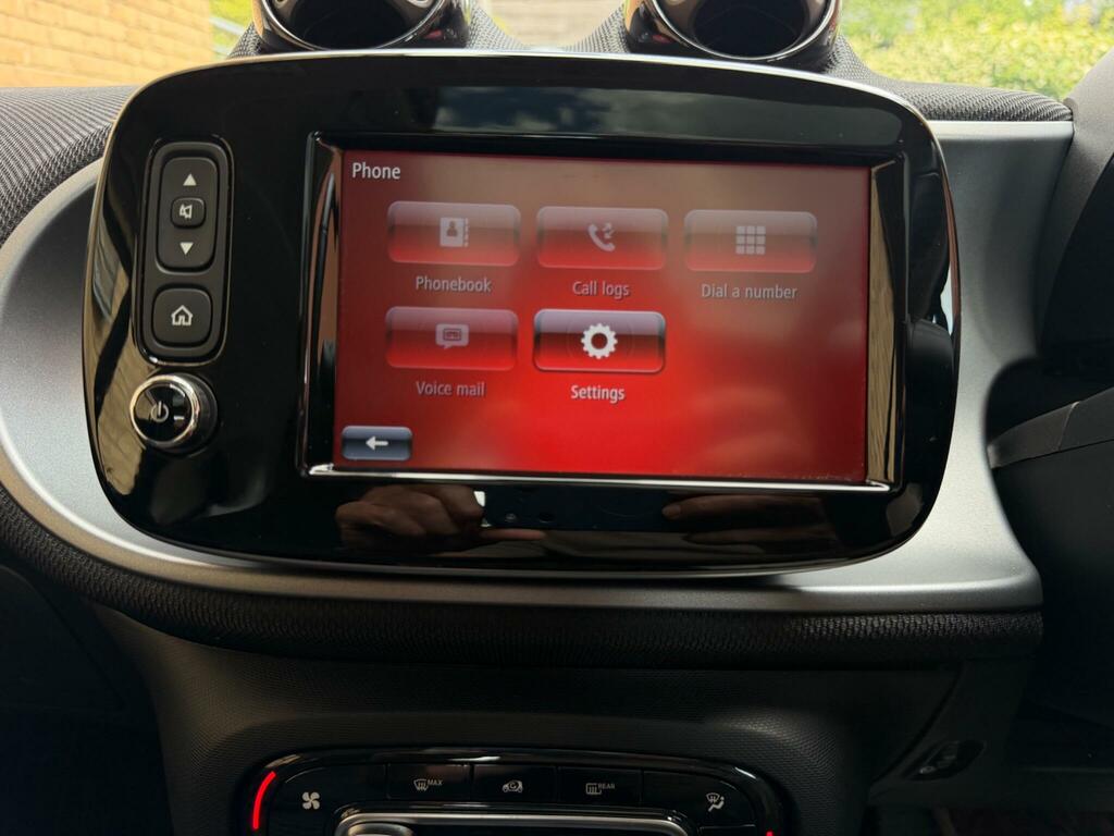 Smart Fortwo 0.9 Disturbing London Edition Premium T 90 Bhp Black #21