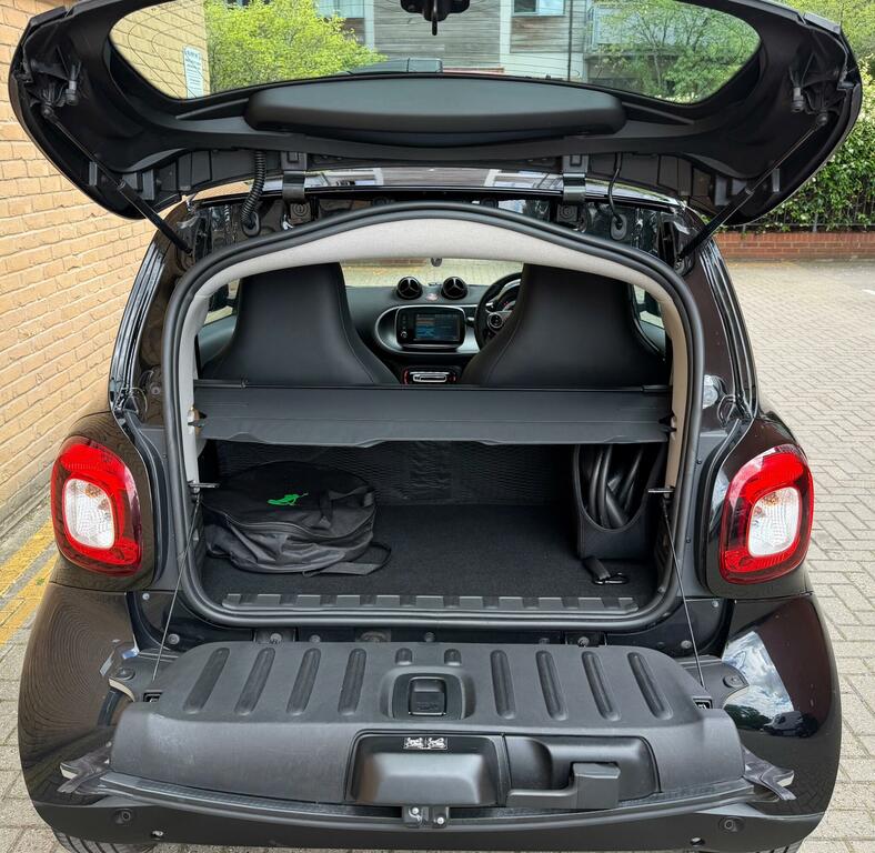 Smart Fortwo 0.9 Disturbing London Edition Premium T 90 Bhp Black #25