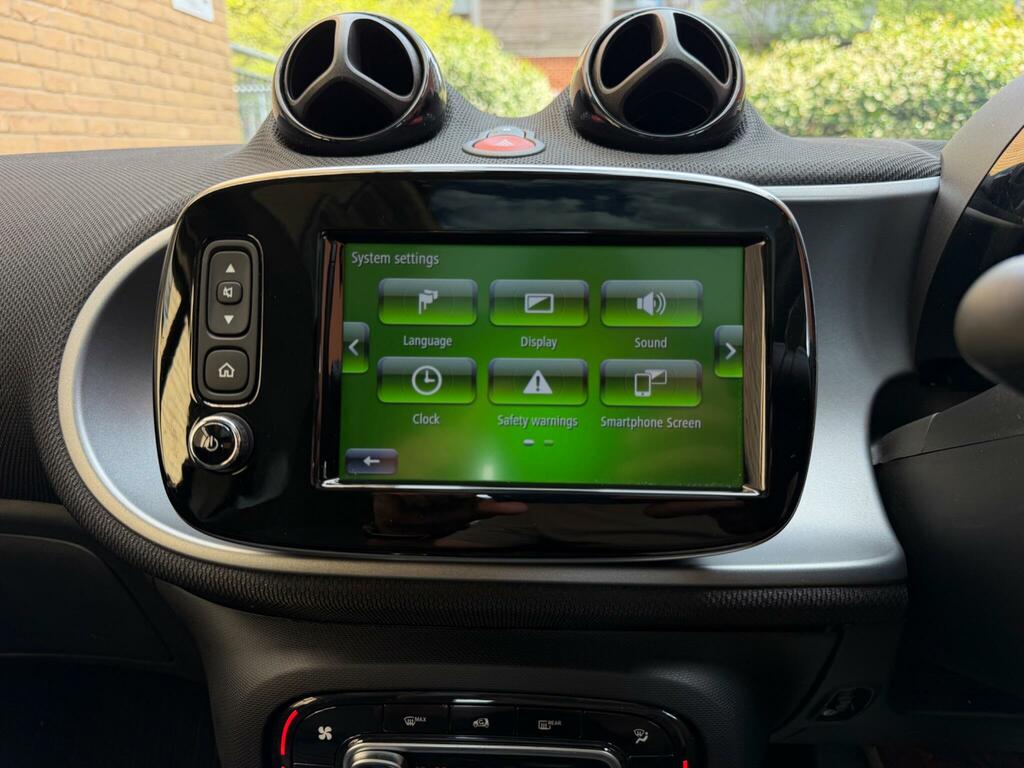 Smart Fortwo 0.9 Disturbing London Edition Premium T 90 Bhp Black #18