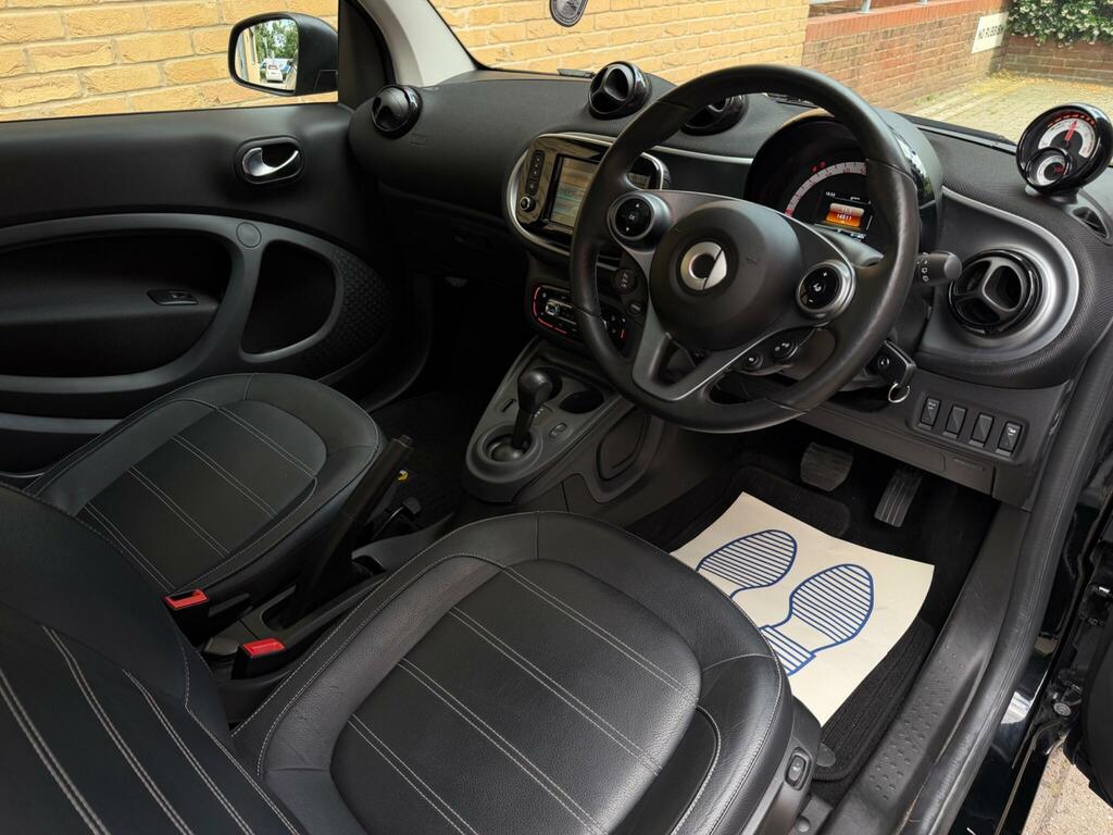Smart Fortwo 0.9 Disturbing London Edition Premium T 90 Bhp Black #11