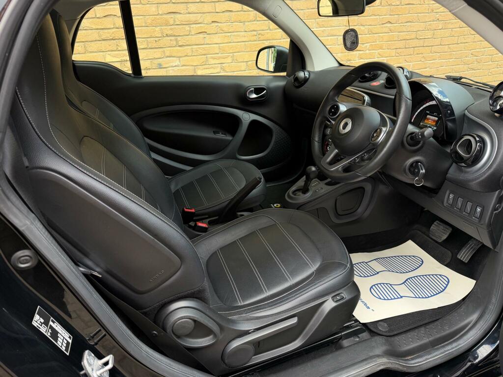 Smart Fortwo 0.9 Disturbing London Edition Premium T 90 Bhp Black #10