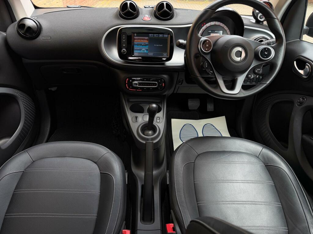 Smart Fortwo 0.9 Disturbing London Edition Premium T 90 Bhp Black #12
