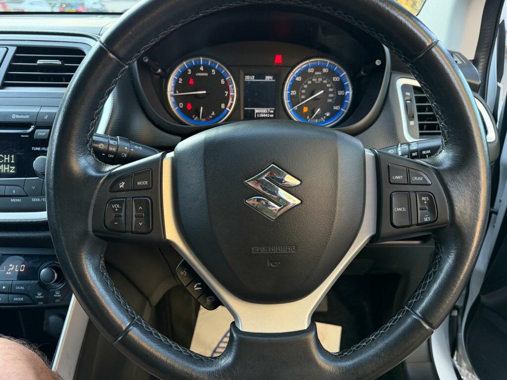 Suzuki SX4 S Cross Suv 1.6 Sz5 Euro 6 201414 White #13
