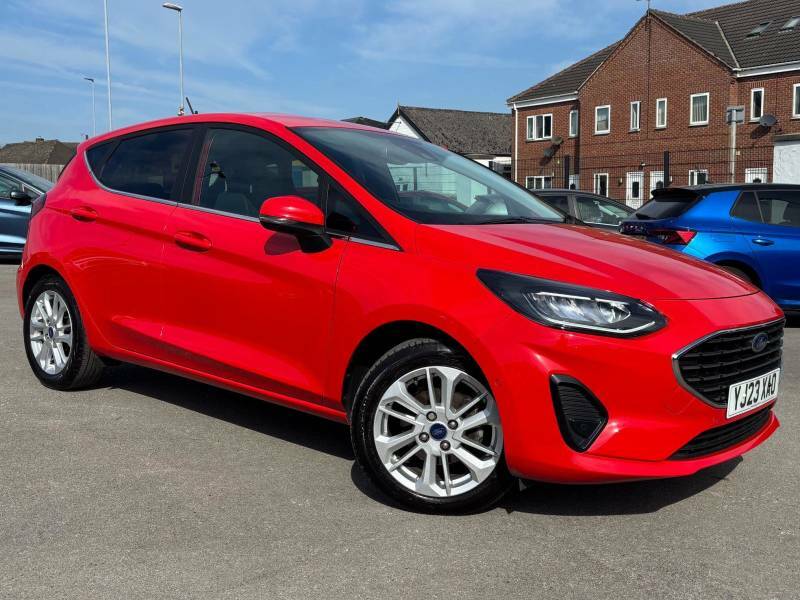 Ford Fiesta 1.0 Ecoboost Titanium - 2023 23 Red