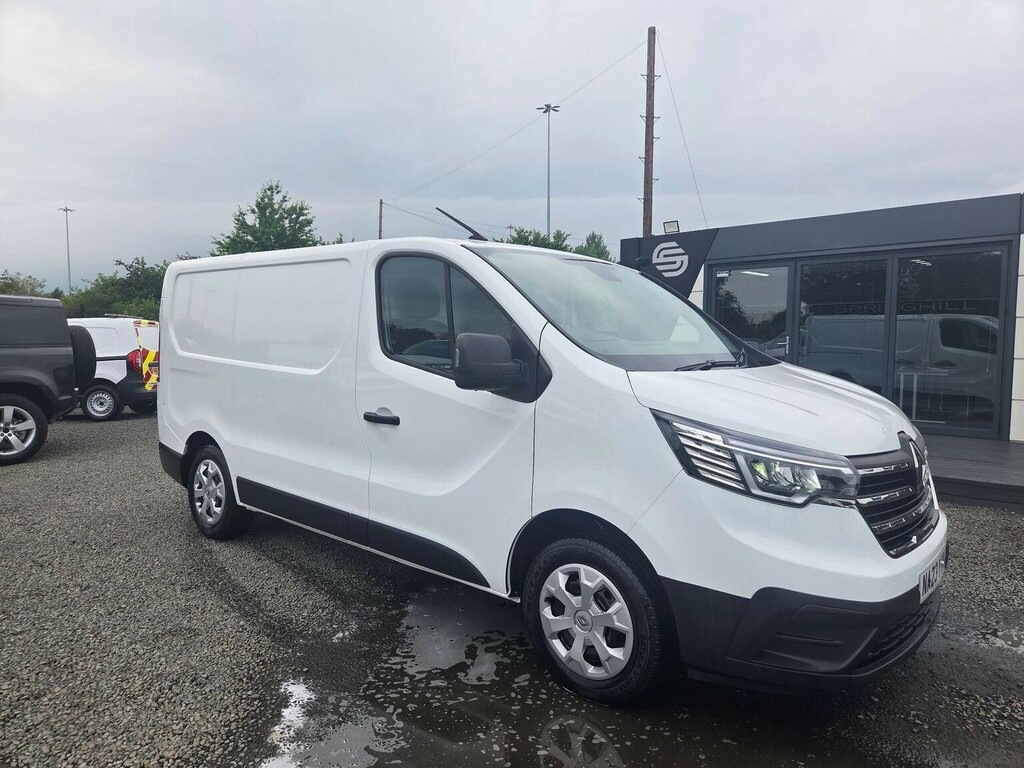 Renault Trafic Panel Van 2.0 Dci Blue Sl28 Business L1 H1 Euro 6 White