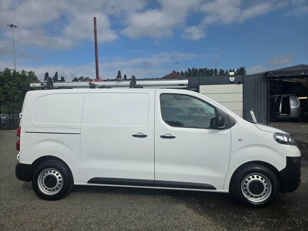 Vauxhall Vivaro Panel Van 1.5 Turbo D 2900 Edition L1 H1 Euro 6 S MF20HGD White #3