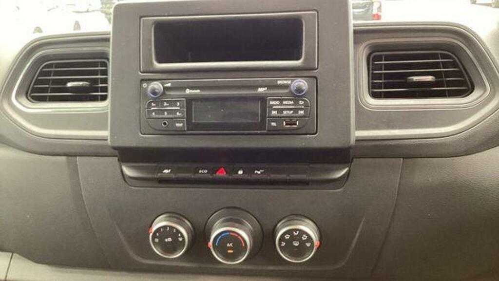 Renault Master 2.3 Lm35 Lwb Business Panel Van Dci 135 Bhp With A White #11