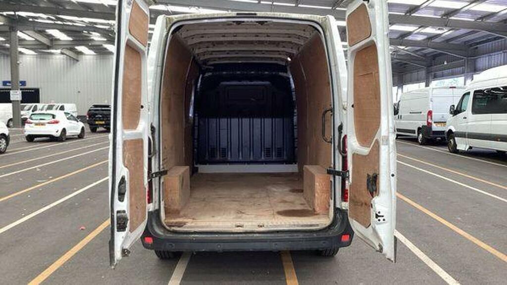 Renault Master 2.3 Lm35 Lwb Business Panel Van Dci 135 Bhp With A White #7
