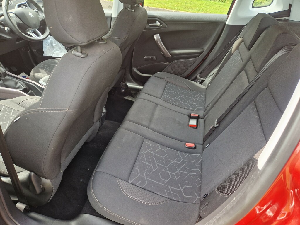 Peugeot 2008 Active  #6