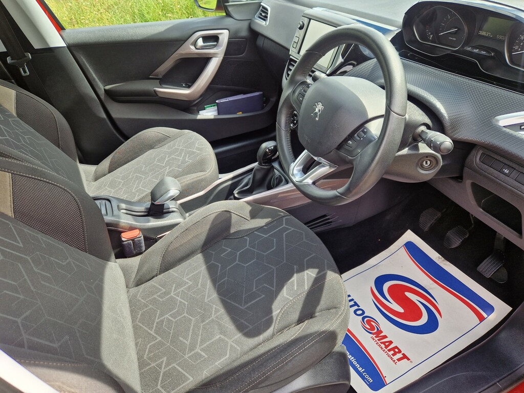 Peugeot 2008 1.6 Bluehdi 100 Allure White #10