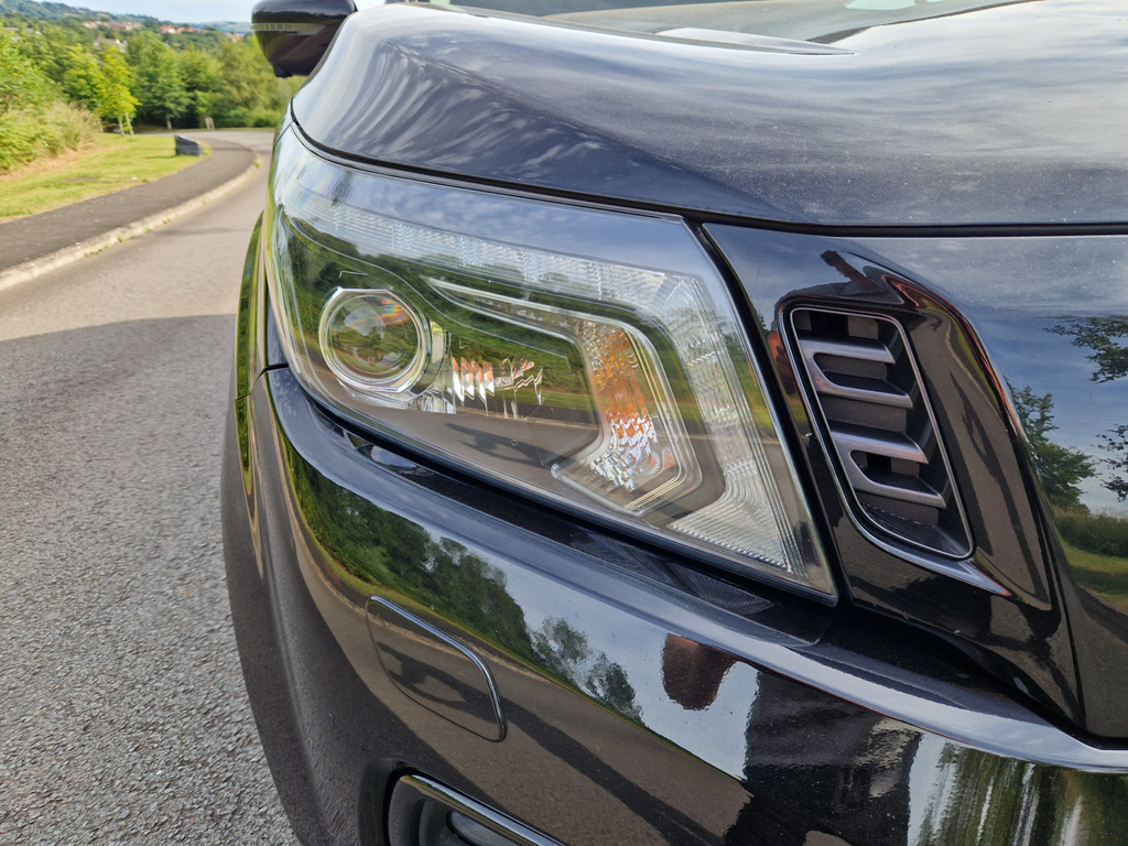 Nissan Navara Dci N-guard Shr Dcb With Sunroof White #25