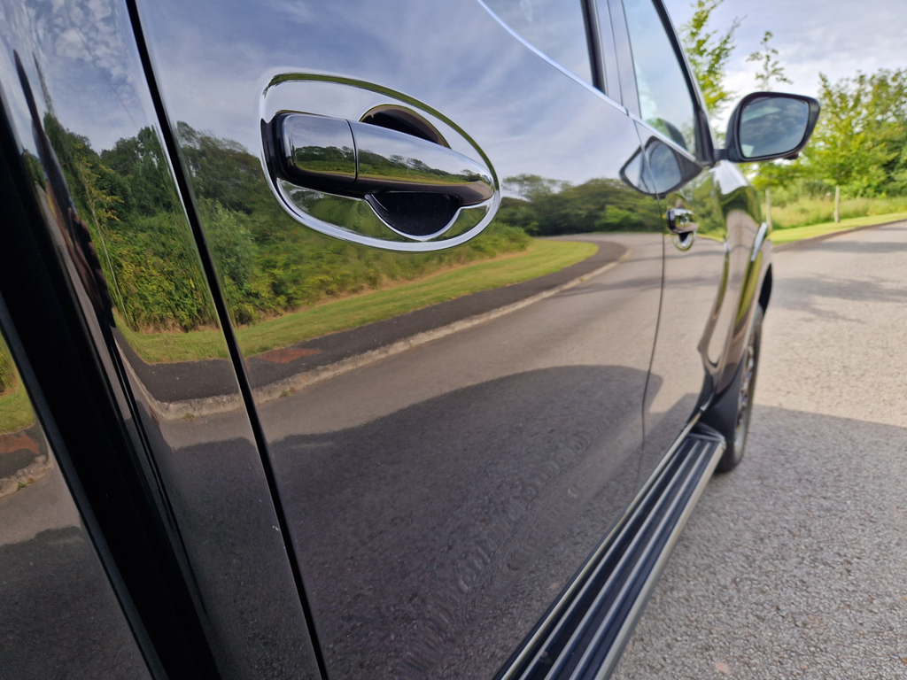 Nissan Navara Dci N-guard Shr Dcb With Sunroof White #22