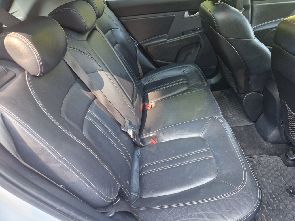 Kia Sportage Crdi 2 Black #6