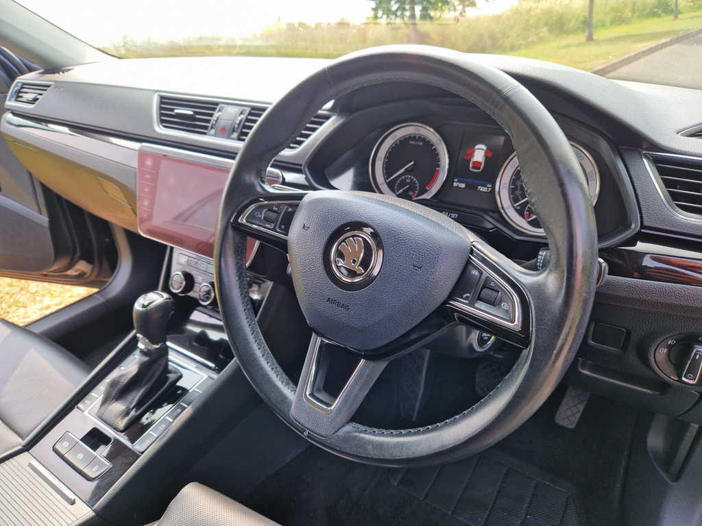 Skoda Superb 2.0L Se Technology Tdi 148 Bhp Grey #8