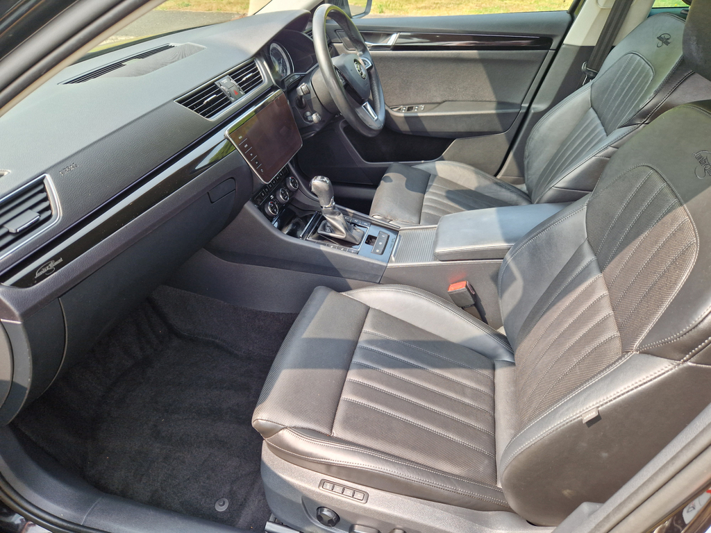 Skoda Superb 2.0L Se Technology Tdi 148 Bhp Grey #13