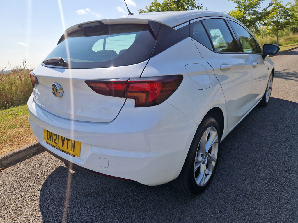Vauxhall Astra 1.2 Turbo 145 Griffin Edition Red #16