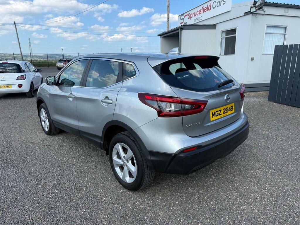 Nissan Qashqai 1.3 Dig-t Acenta Premium Euro 6 S S Silver #3