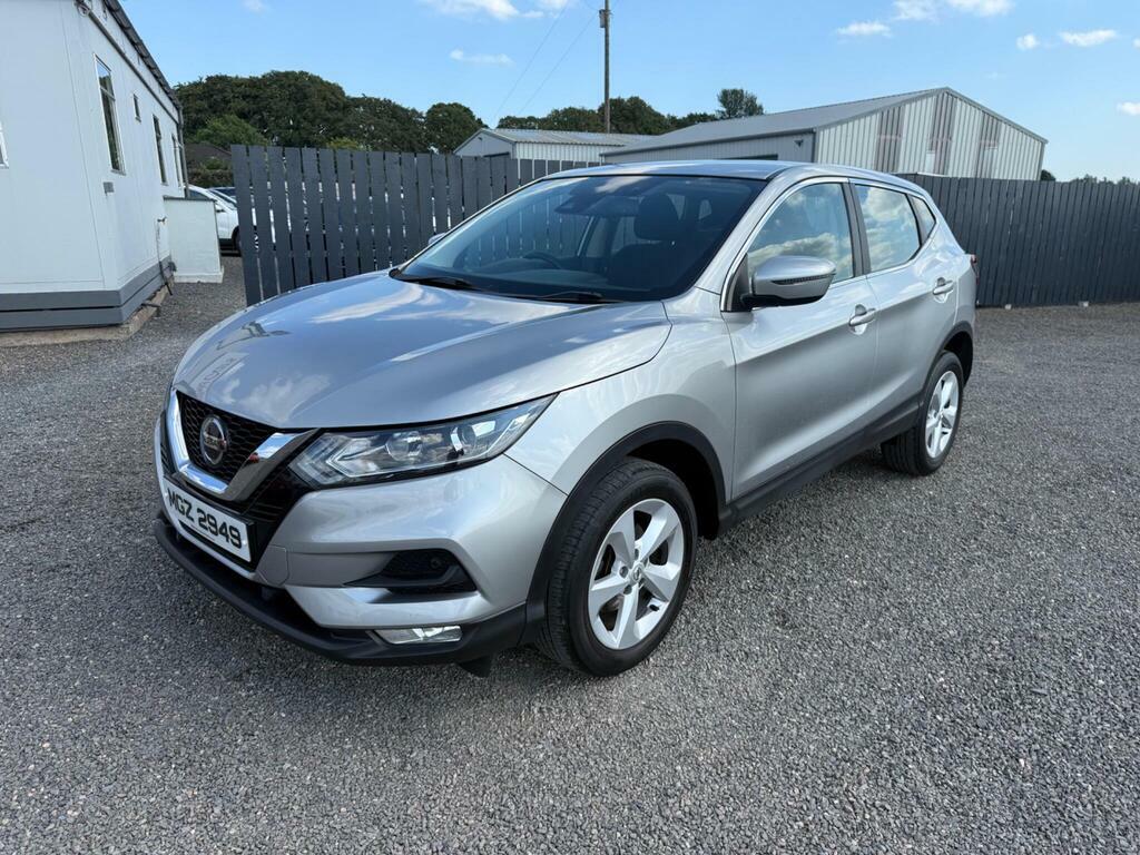 Nissan Qashqai 1.3 Dig-t Acenta Premium Euro 6 S S Silver #2