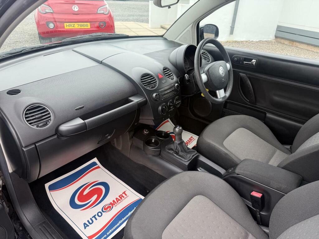 Volkswagen Beetle 1.6 Luna 8V 101 Bhp Beige #14