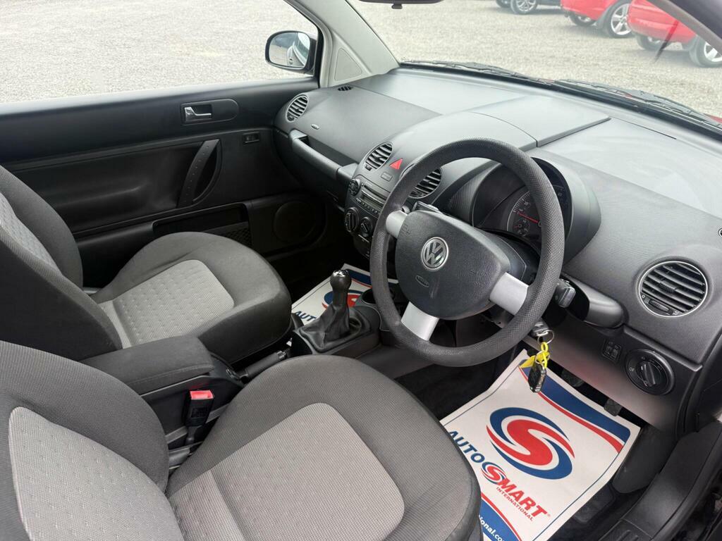 Volkswagen Beetle 1.6 Luna 8V 101 Bhp Beige #10