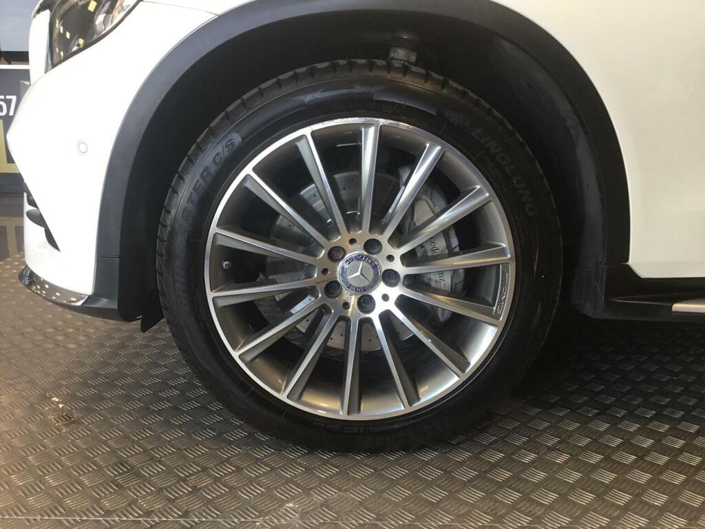 Mercedes-Benz GLC Class 2.1 Glc250d Amg Line Premium Plus G-tronic 4Mati White #6