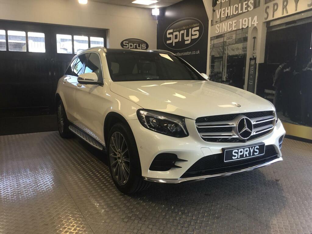 Mercedes-Benz GLC Class 2.1 Glc250d Amg Line Premium Plus G-tronic 4Mati White