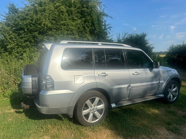 Mitsubishi Shogun Seat 3.2L Silver #2