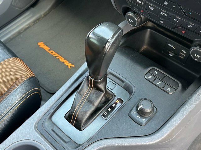 Ford Ranger Tdci Wildtrak Pickup Double Orange #2