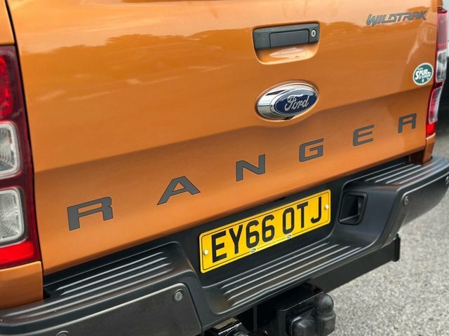 Ford Ranger Pick Up Double Cab White #27