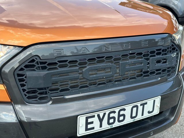 Ford Ranger Pick Up Double Cab White #42