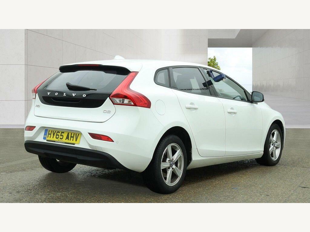 Volvo V40 2.0 D2 Es Euro 6 Ss White #4