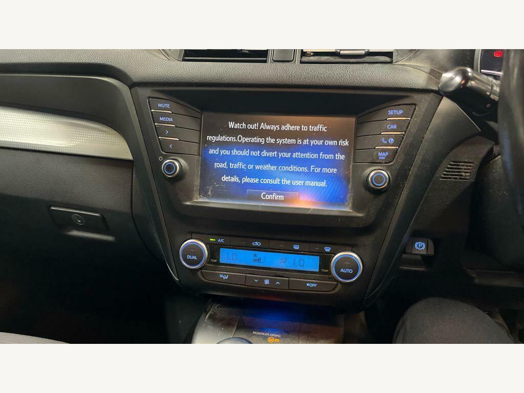Toyota Avensis 1.6 D-4d Active Euro Black #13