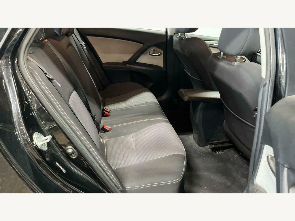 Toyota Avensis 1.6 D-4d Active Euro Black #11