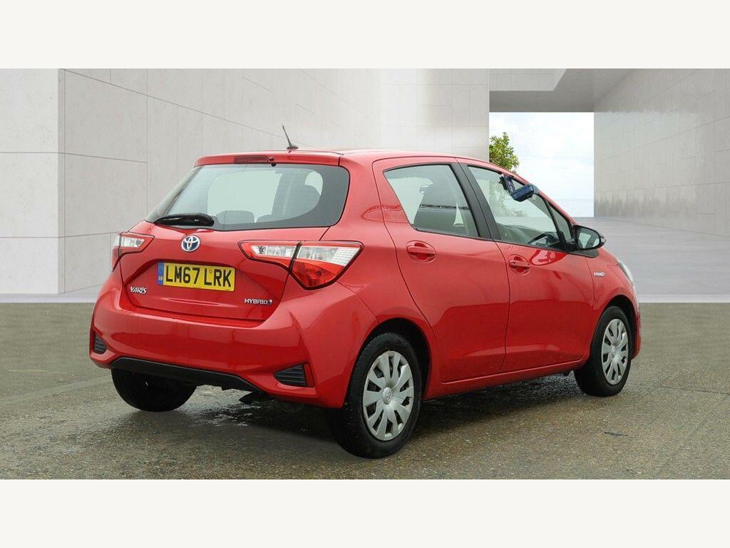 Toyota Yaris 1.5 Vvt-h Active E-cvt Euro 6 Ss Red #4