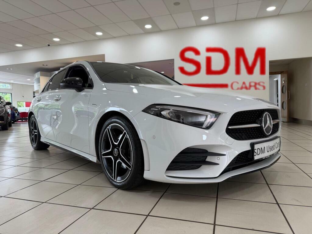 Mercedes-Benz A Class 1.3 A200 Amg Line Edition Premium Plus Hatchback OU71VWK White