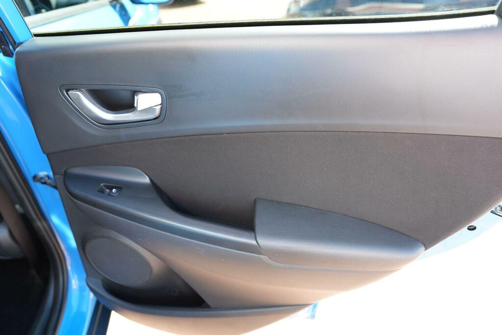 Hyundai Kona Automatic Black #42