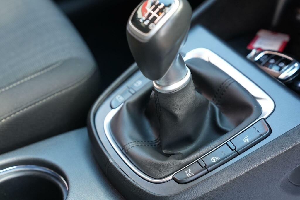 Hyundai Kona Automatic Black #25