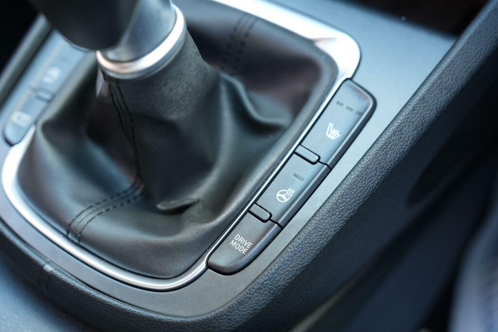 Hyundai Kona Automatic Black #27