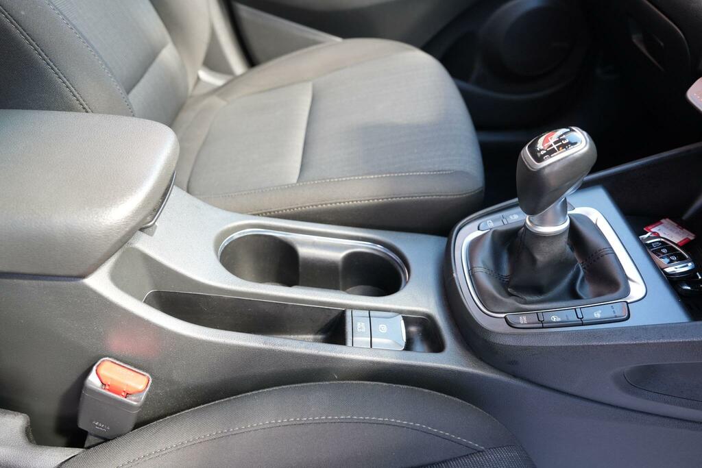 Hyundai Kona Automatic Black #24
