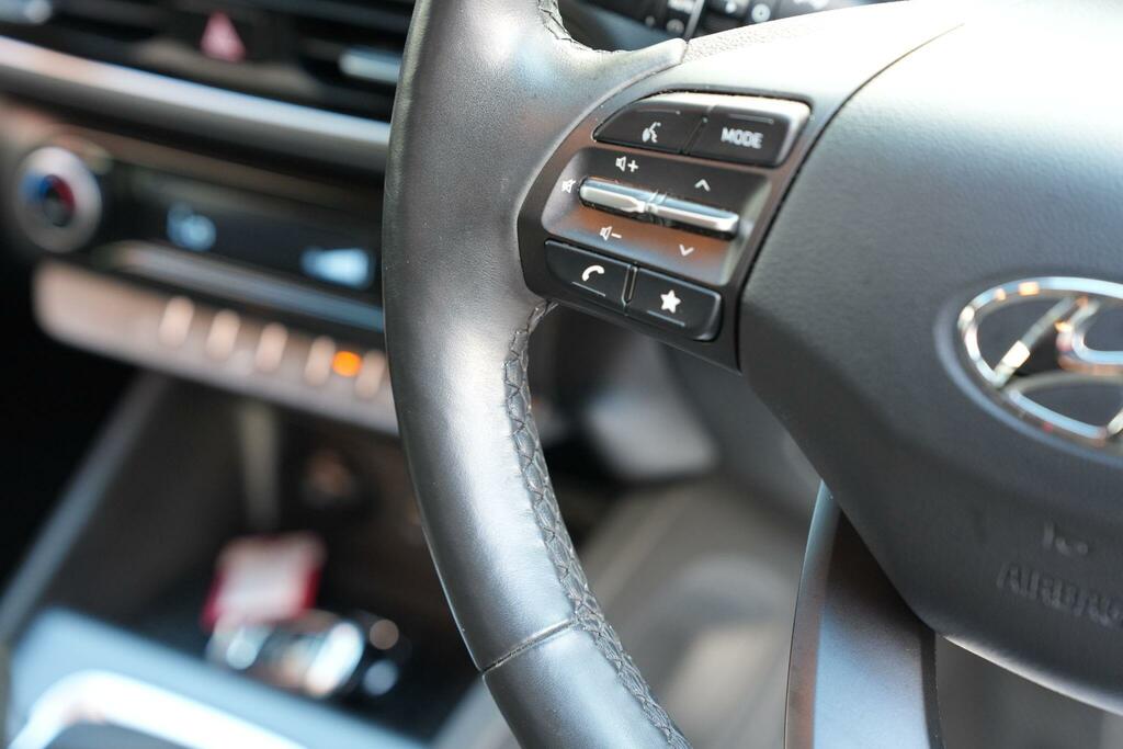 Hyundai Kona Automatic Black #38