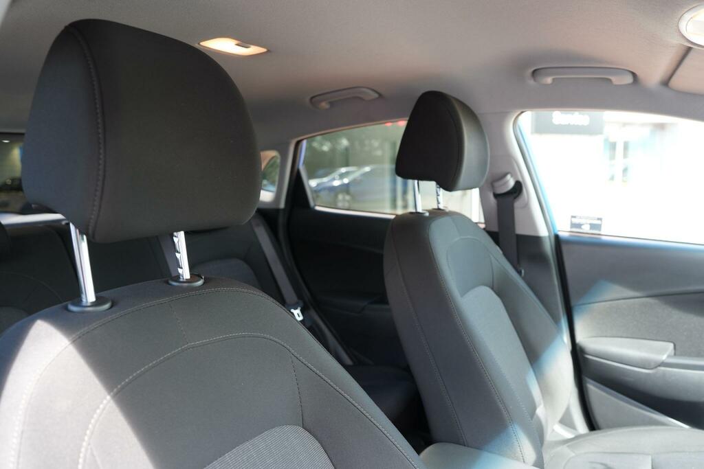 Hyundai Kona Automatic Black #33